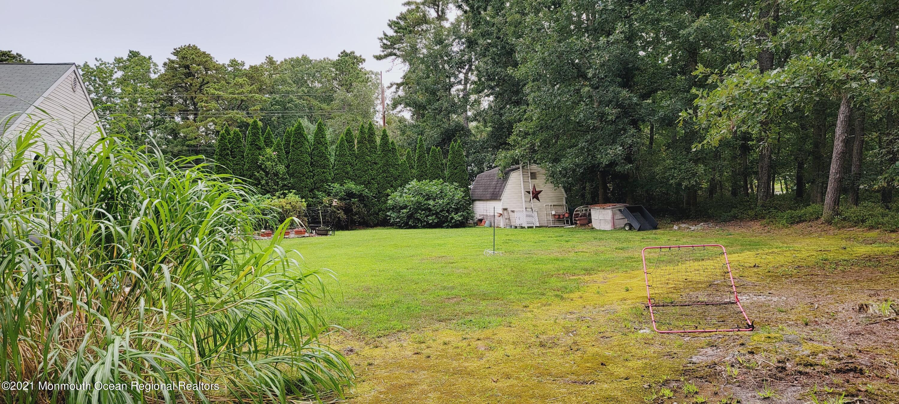 419 Stage Road Little Egg Harbor, NJ 08087 - Photo 10 of 15 storage shed
