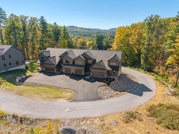 $650,000 | 24 Hill Crest Lane, Unit 5, Lake George, NY 12845