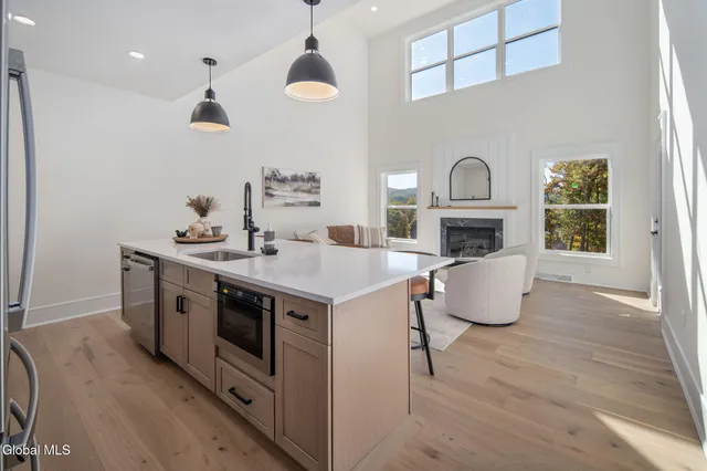 $650,000 | 24 Hill Crest Lane, Unit 5, Lake George, NY 12845