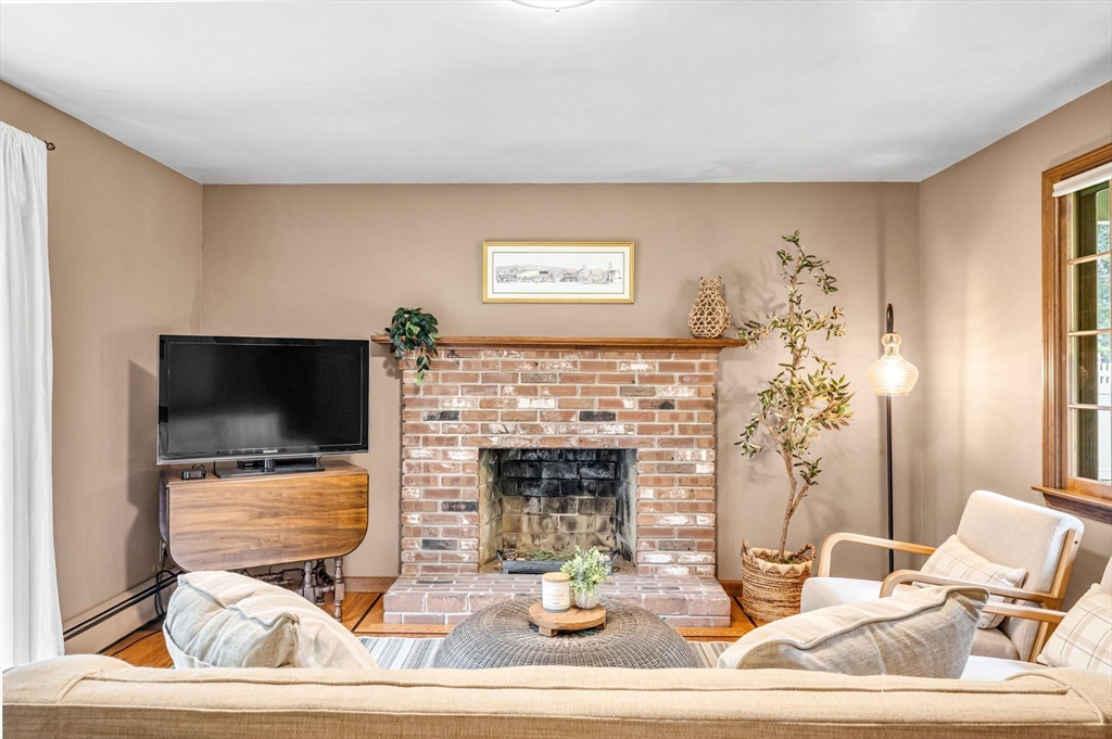 231 Edgewood Road West Springfield, MA 01089 - Photo 19 of 40