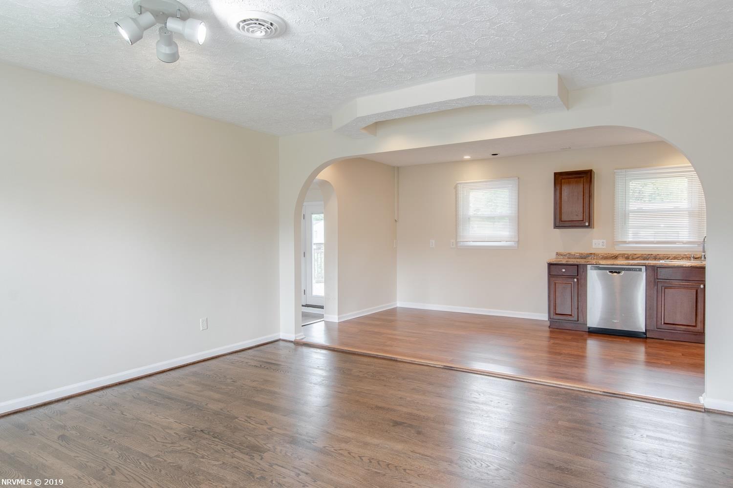 1010 Reading Road Christiansburg, VA 24073 - Photo 9 of 30 Gallery Image 9