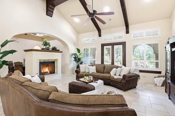 $1,150,000 | 8207 Wild Wind, Garden Ridge, TX 78266