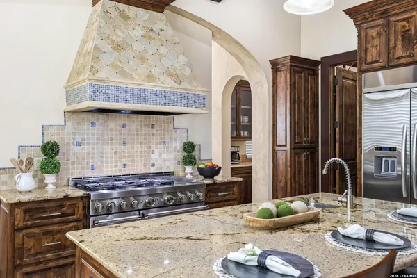 $1,150,000 | 8207 Wild Wind, Garden Ridge, TX 78266