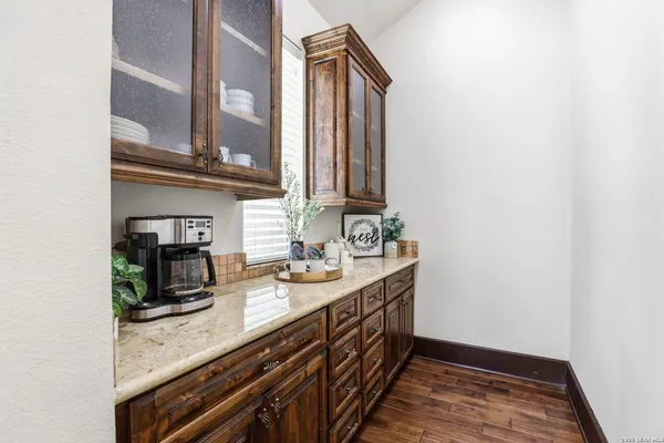 $1,150,000 | 8207 Wild Wind, Garden Ridge, TX 78266