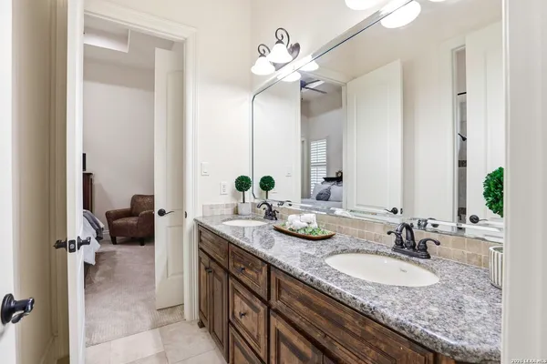 $1,150,000 | 8207 Wild Wind, Garden Ridge, TX 78266