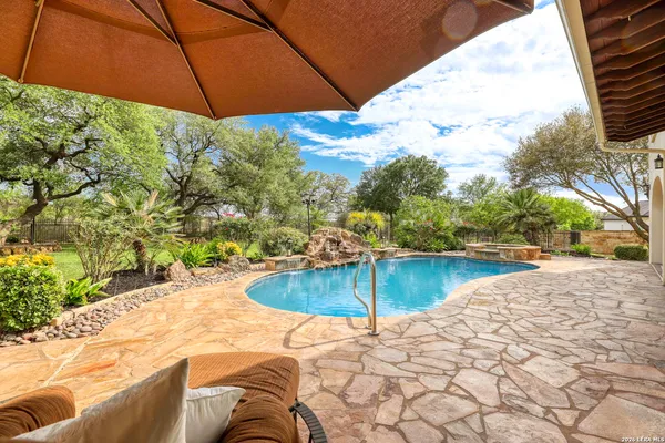 $1,150,000 | 8207 Wild Wind, Garden Ridge, TX 78266