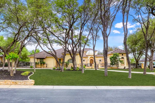 $1,150,000 | 8207 Wild Wind, Garden Ridge, TX 78266