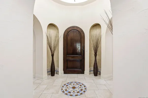 $1,150,000 | 8207 Wild Wind, Garden Ridge, TX 78266