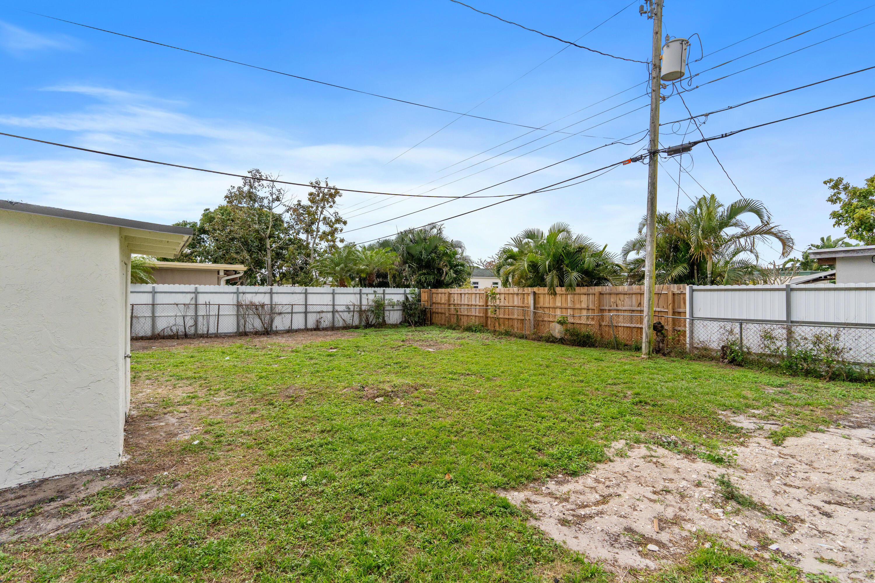 2415 Lewis Road West Palm Beach, FL 33415 - Photo 30 of 31 DSC03236