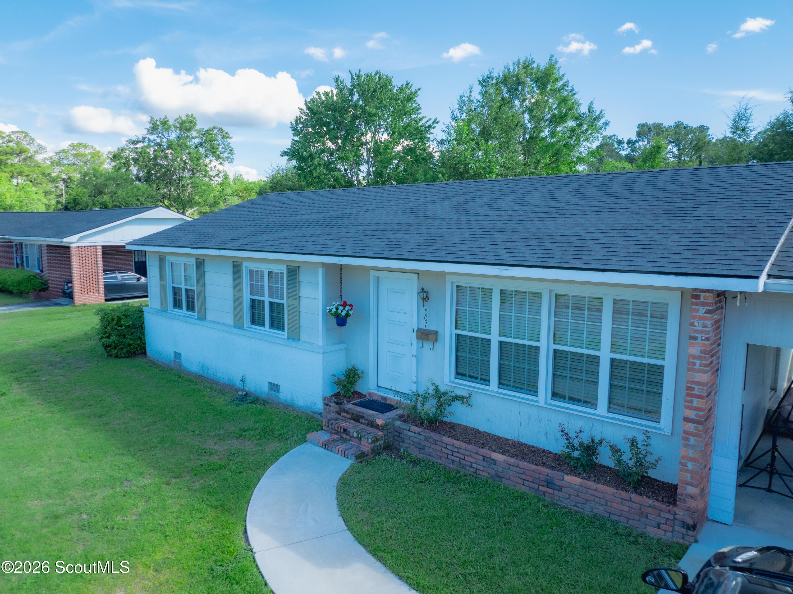 507 Pineview Drive Waycross, GA 31501 - Photo 1 of 28 001-1