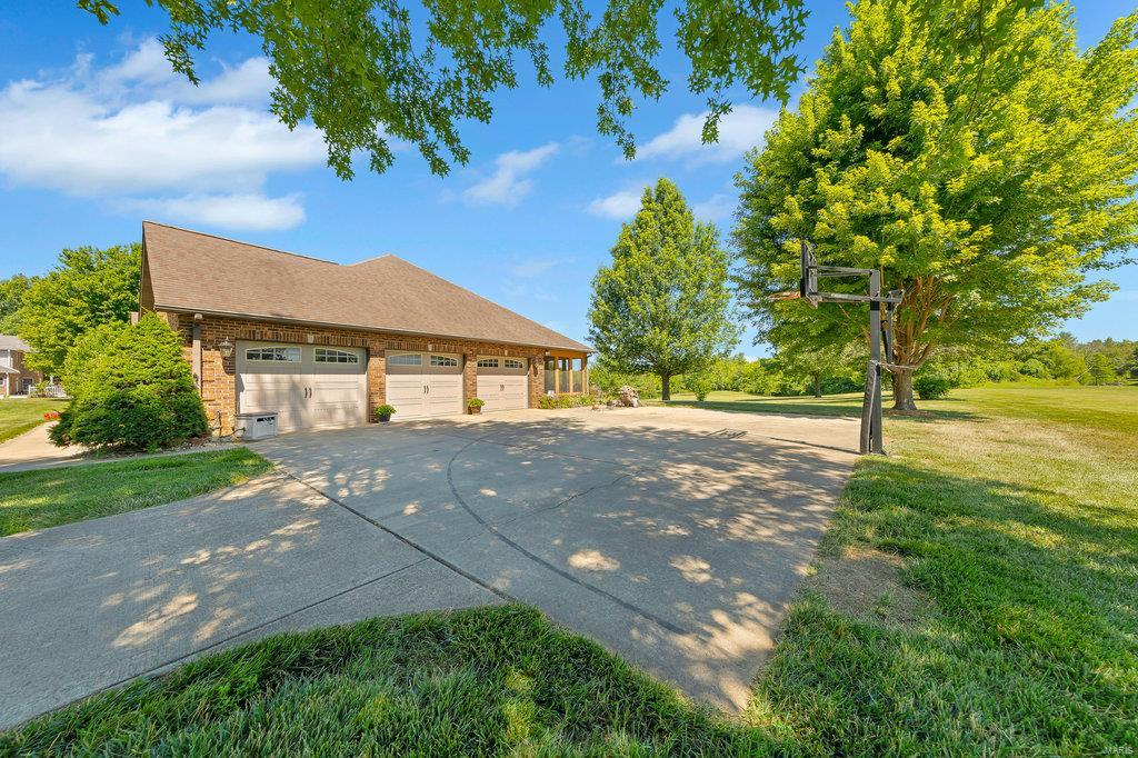 2167 Stemler Road Columbia, IL 62236 - Photo 9 of 57 Gallery Image 9