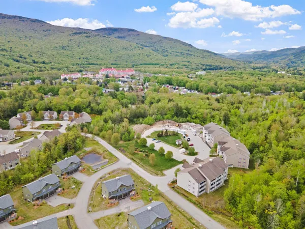 $795,000 | 20 Twin Tip Terrace, Unit 10, Lincoln, NH 03251