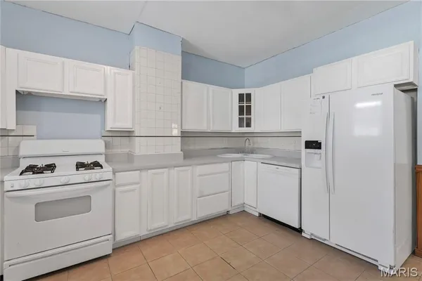 $1,550 | 3915 Schiller Place, St. Louis, MO 63116