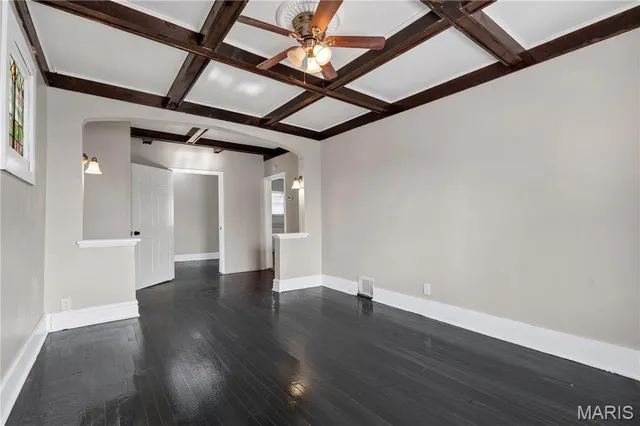 $1,781 | 3915 Schiller Place, St. Louis, MO 63116