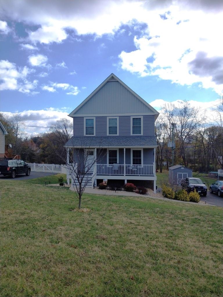 7 Rolla Mill Road Verona, VA 24482 - Photo 5 of 59 a view of a house with a yard