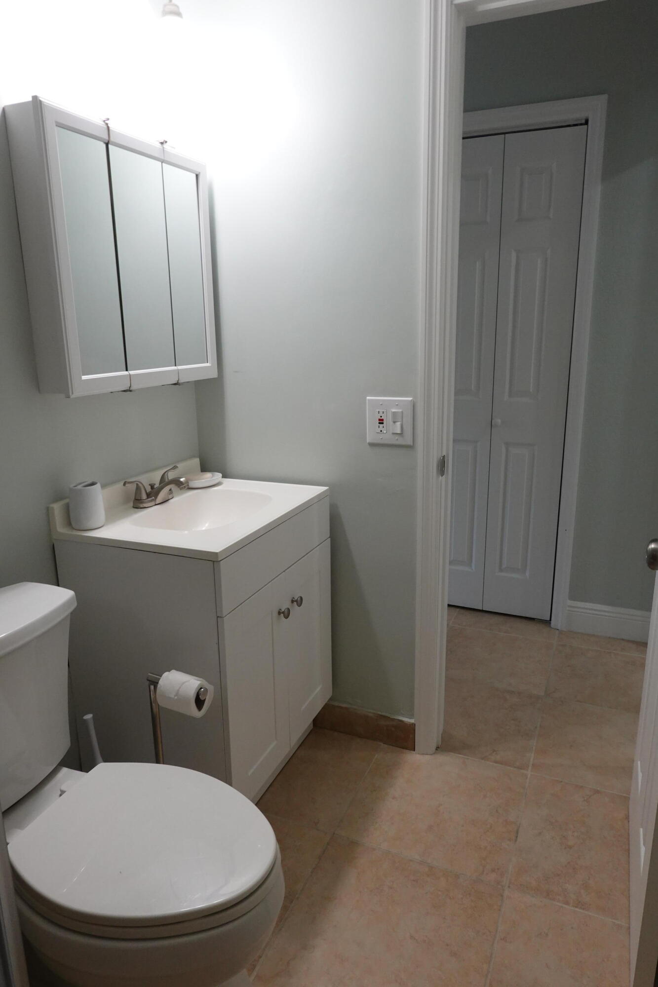 301 East McNab Road, Unit 113 Pompano Beach, FL 33060 - Photo 10 of 21 A05218F1-44A9-48FF-82A3-F0C41C8AFA4B