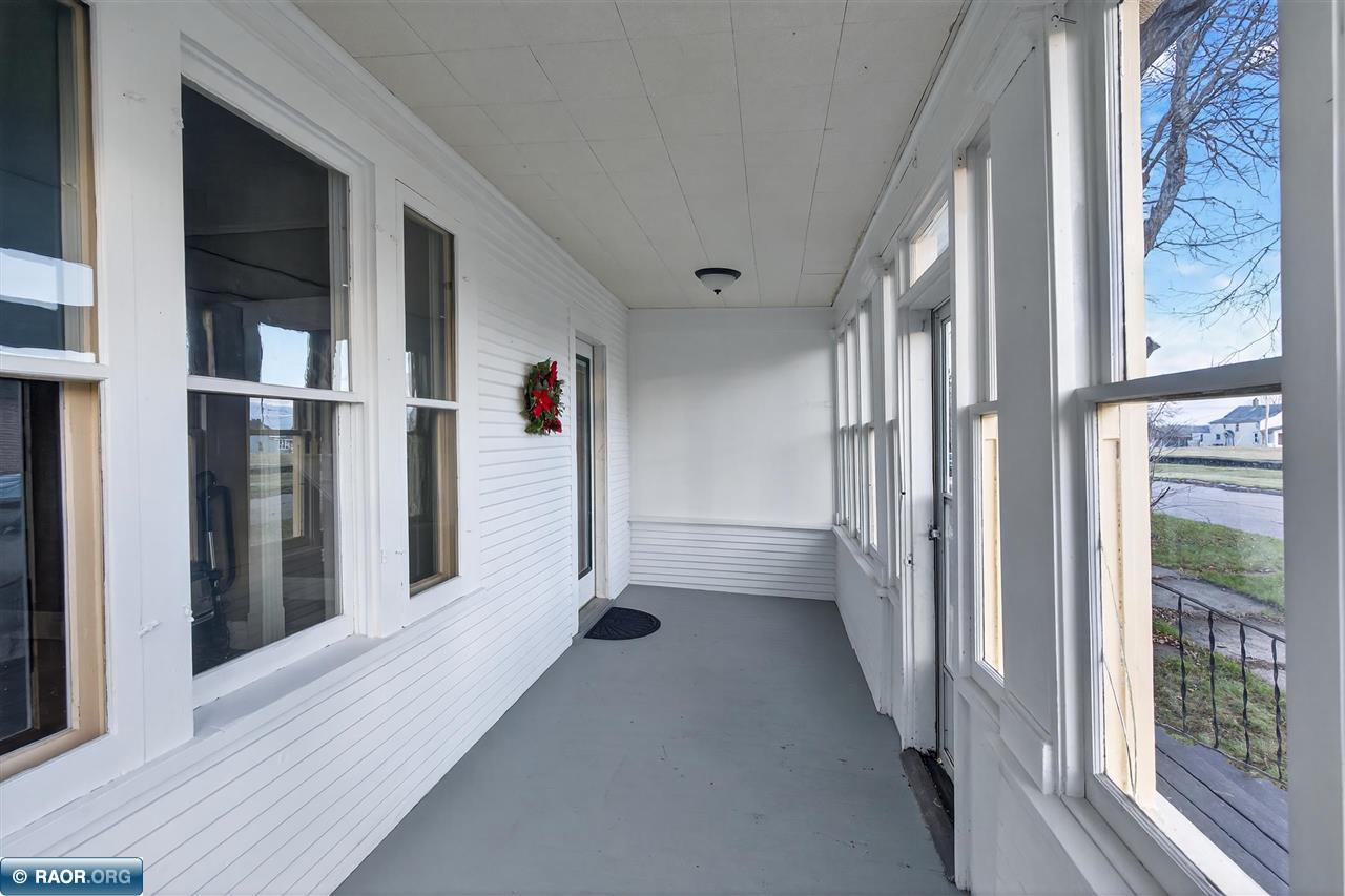 16 4th Street Southwest Chisholm, MN 55719 - Photo 6 of 43 Gallery Image 6