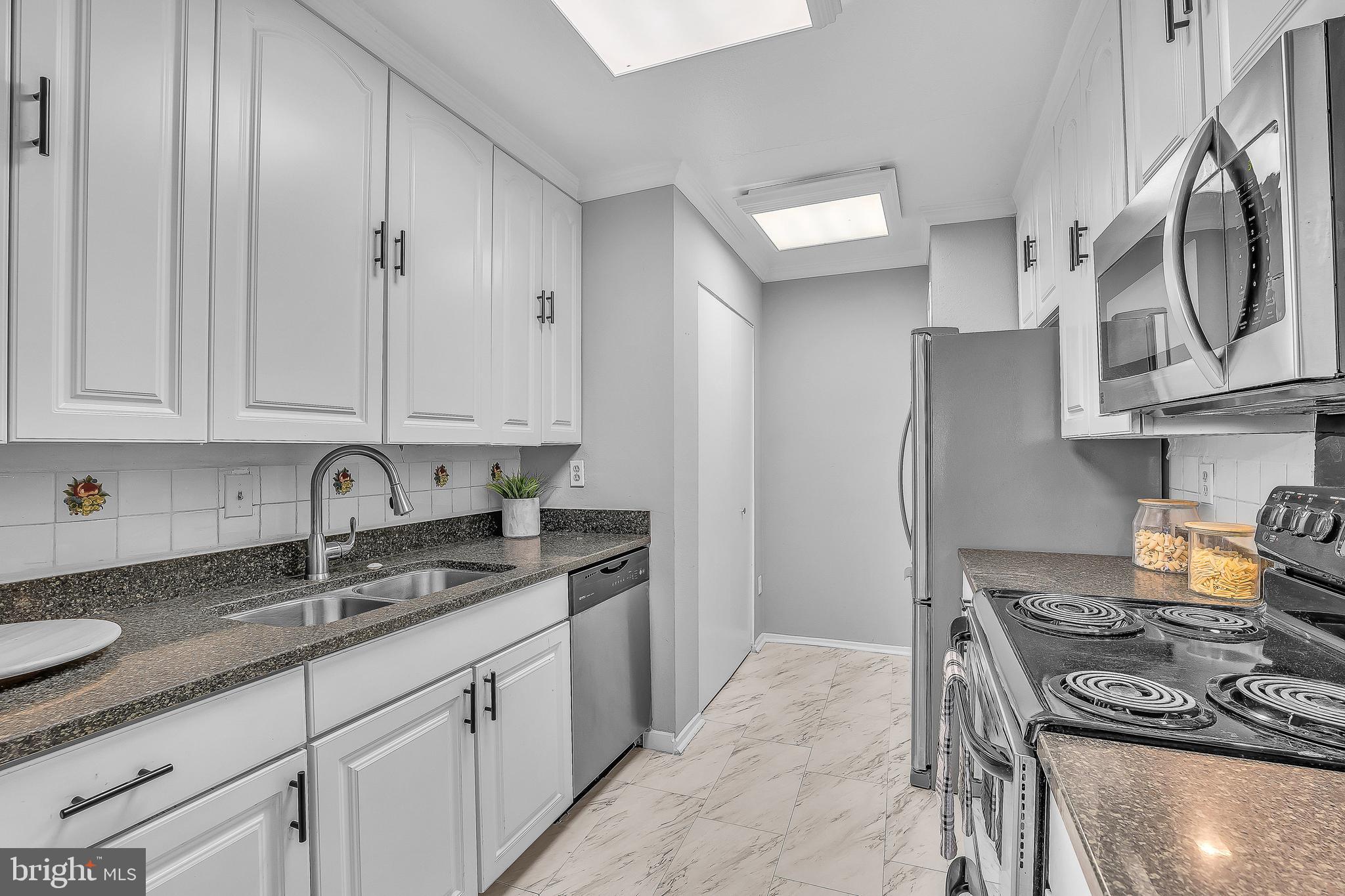 6101 Edsall Road, Unit 305 Alexandria, VA 22304 - Photo 11 of 57 Gallery Image 11
