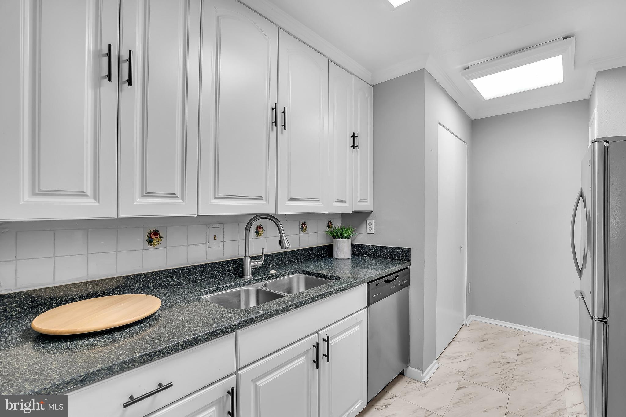 6101 Edsall Road, Unit 305 Alexandria, VA 22304 - Photo 13 of 57 Gallery Image 13