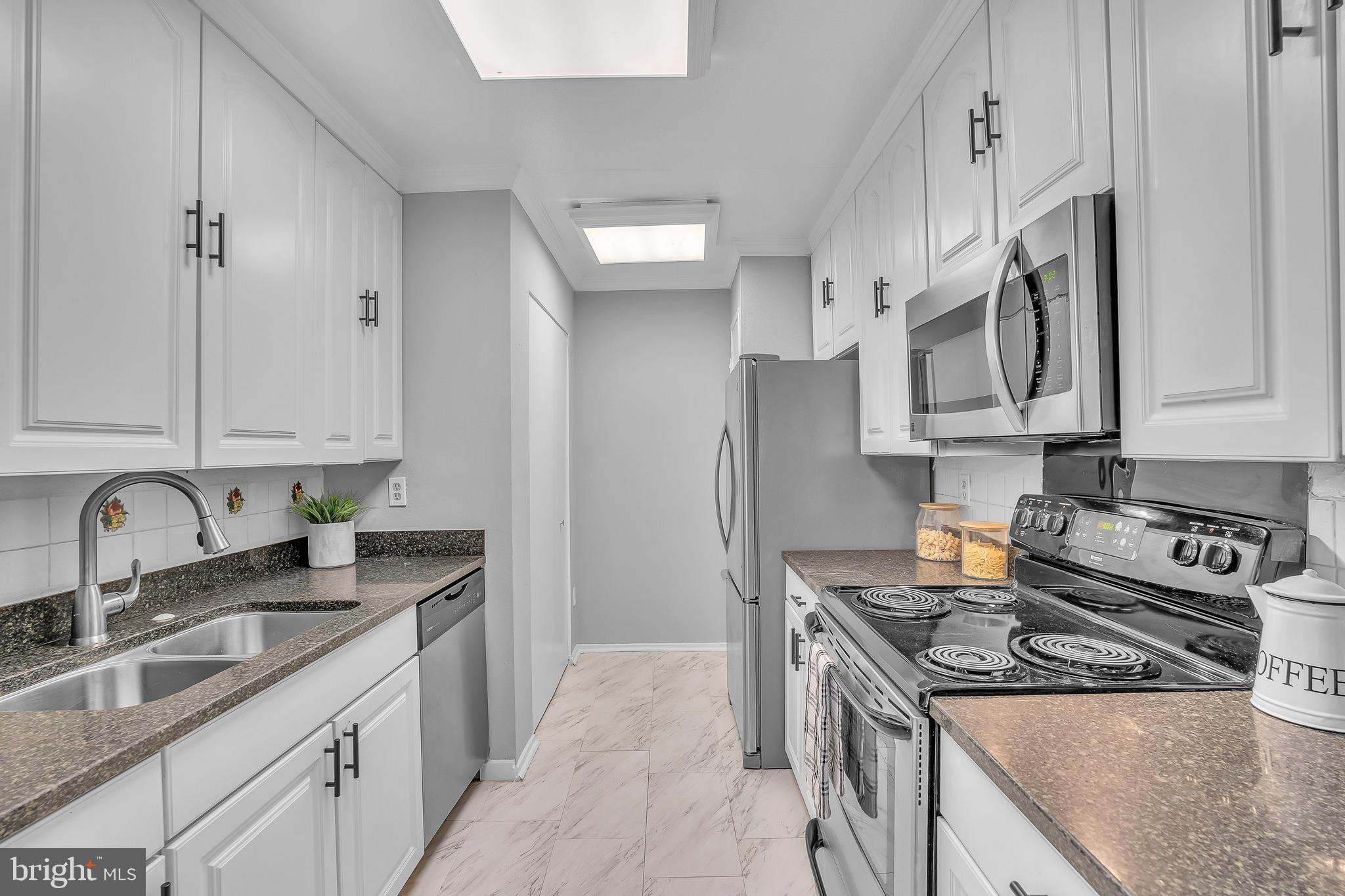 6101 Edsall Road, Unit 305 Alexandria, VA 22304 - Photo 14 of 57 Gallery Image 14