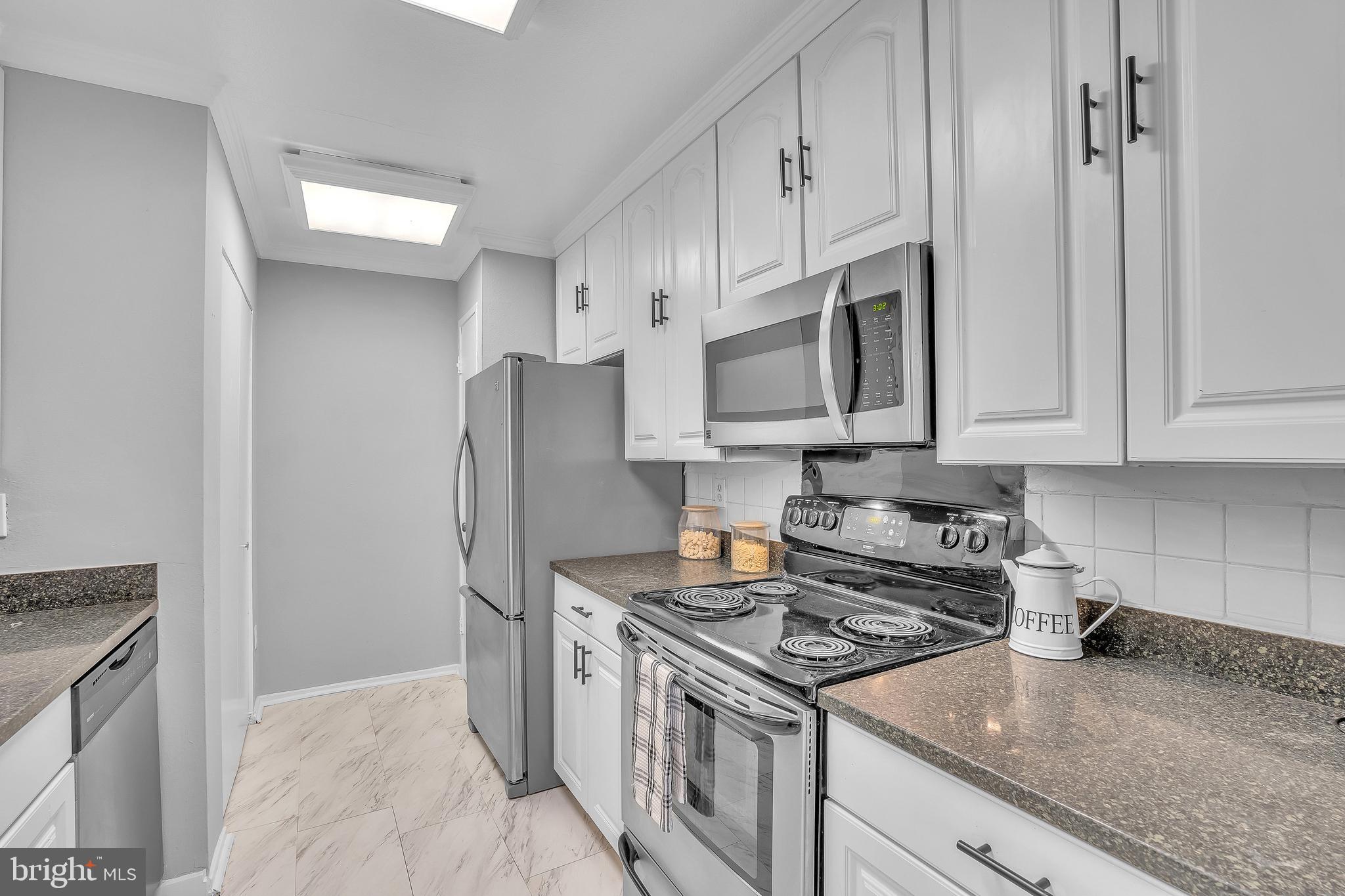 6101 Edsall Road, Unit 305 Alexandria, VA 22304 - Photo 15 of 57 Gallery Image 15