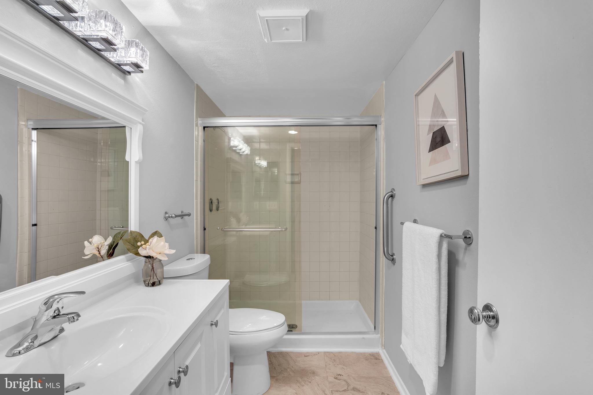 6101 Edsall Road, Unit 305 Alexandria, VA 22304 - Photo 22 of 57 Gallery Image 22