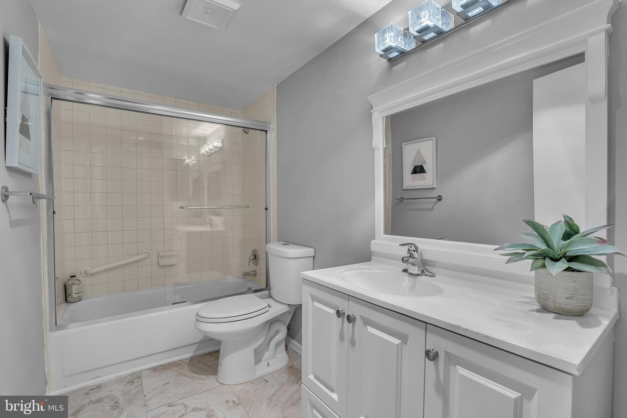 6101 Edsall Road, Unit 305 Alexandria, VA 22304 - Photo 29 of 57 Gallery Image 29