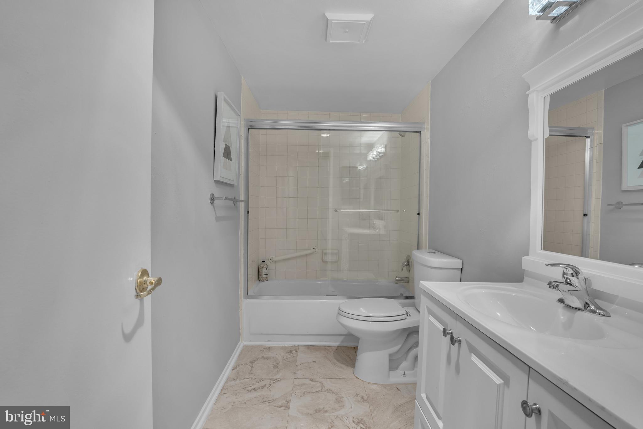 6101 Edsall Road, Unit 305 Alexandria, VA 22304 - Photo 30 of 57 Gallery Image 30