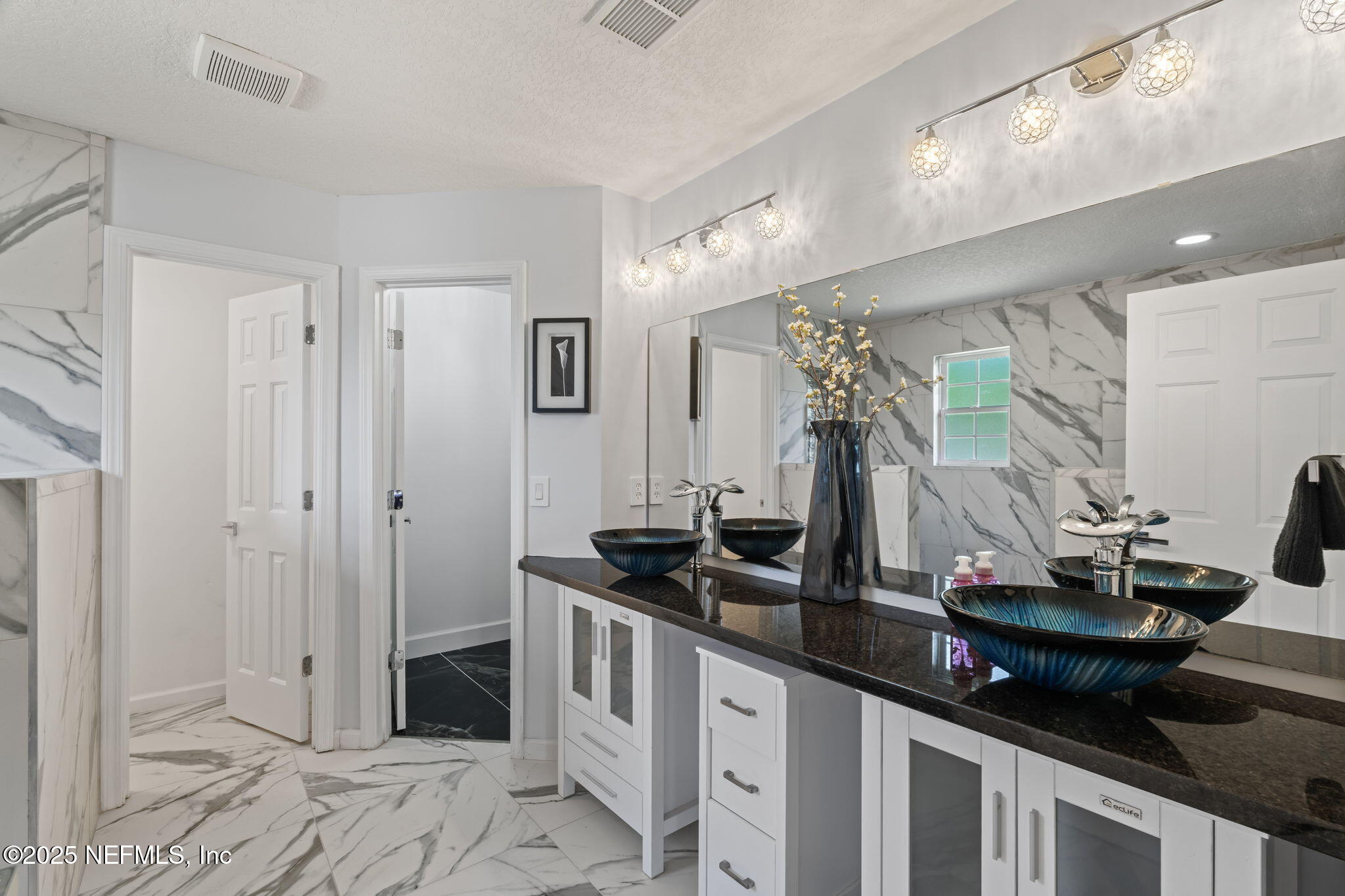 132 Summerhill Circle St. Augustine, FL 32086 - Photo 21 of 38 Primary Bathroom