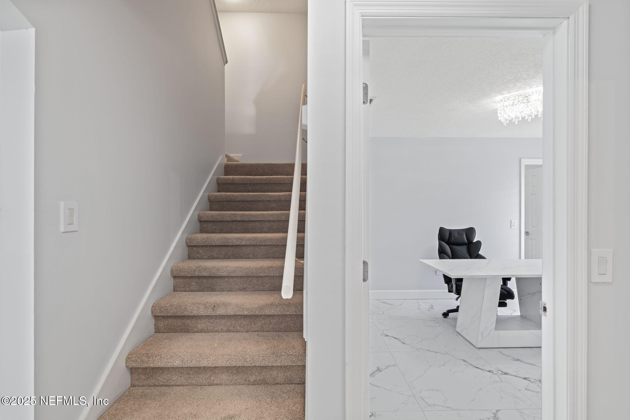 132 Summerhill Circle St. Augustine, FL 32086 - Photo 28 of 38 Stairway