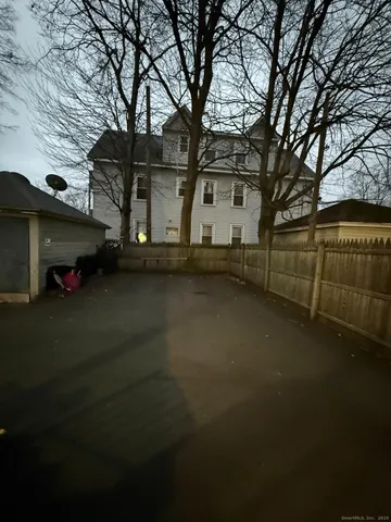 $2,300 | 684 Washington Avenue, Unit 1, West Haven, CT 06516