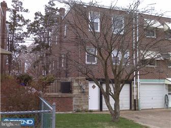 7121 Dungan Road Philadelphia, PA 19111 - Photo 2 of 12 Exterior Back
