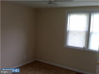 7121 Dungan Road Philadelphia, PA 19111 - Photo 7 of 12 Bedroom - Main