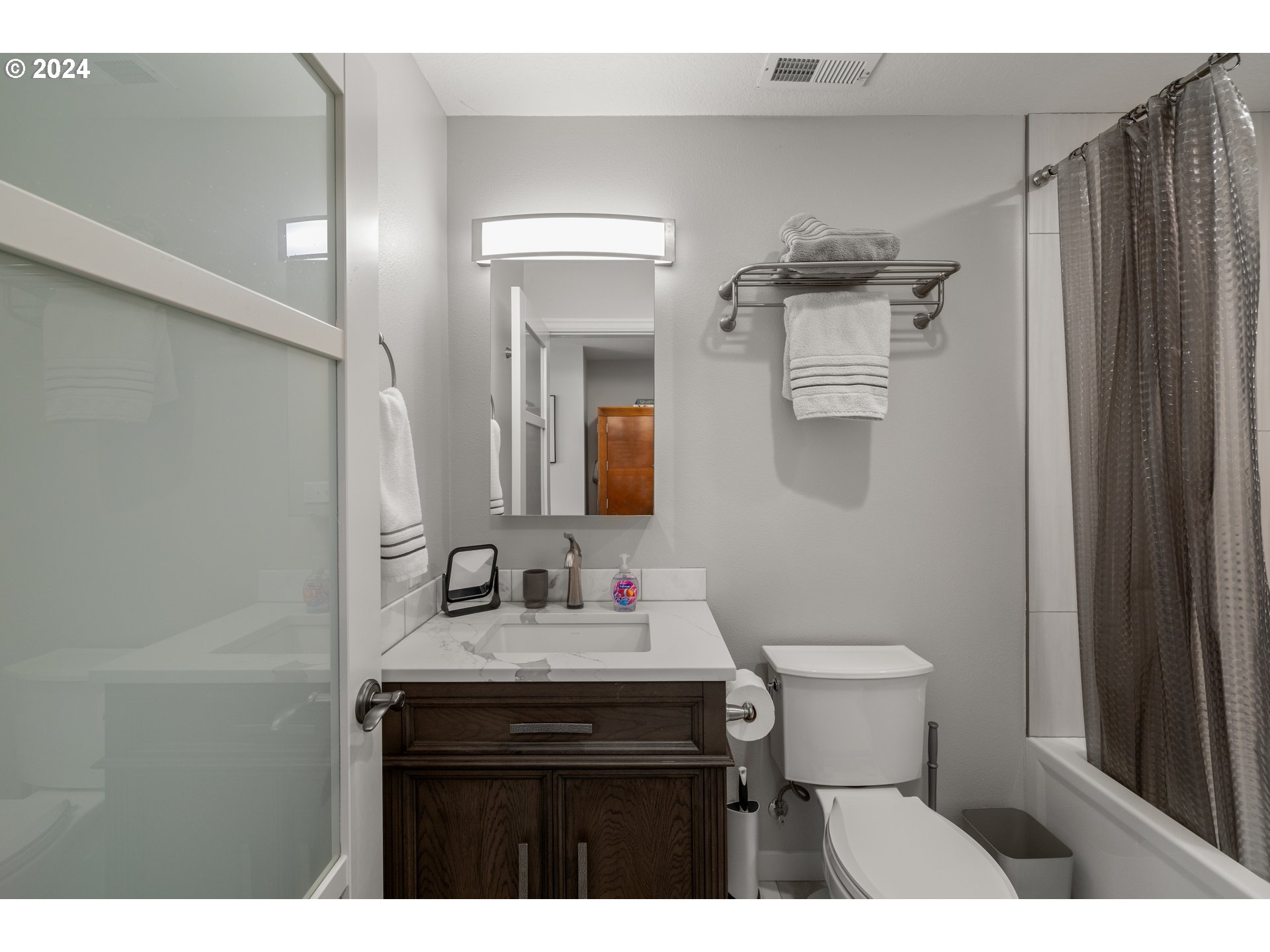 10212 South New Era Road Canby, OR 97013 - Photo 23 of 47 Bathroom, Attached