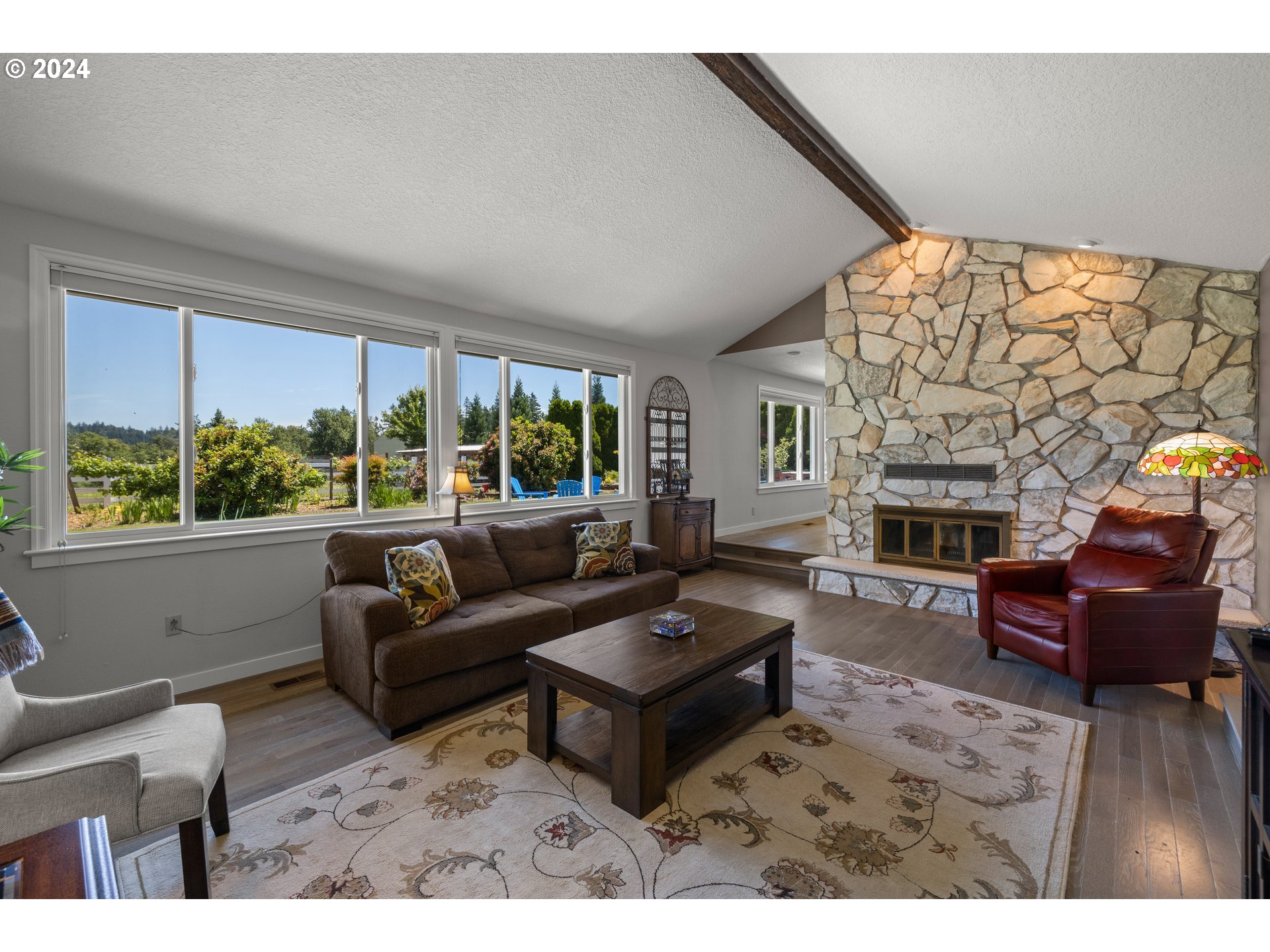 10212 South New Era Road Canby, OR 97013 - Photo 8 of 47 Living Room
