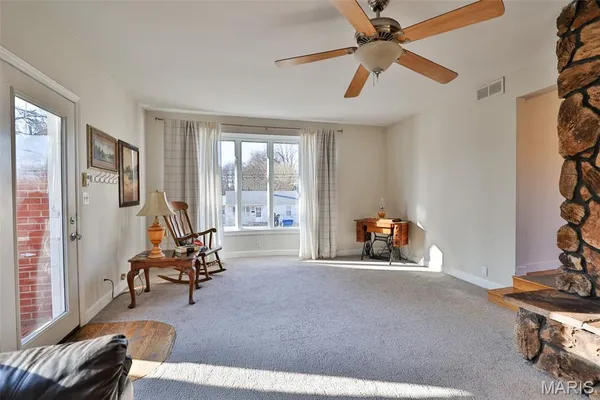 $249,500 | 21 Midway Avenue, Cottage Hills, IL 62018