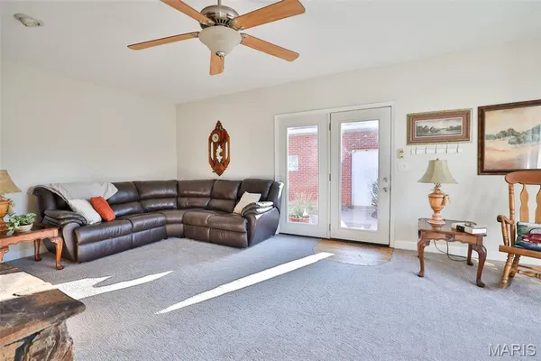 $249,500 | 21 Midway Avenue, Cottage Hills, IL 62018