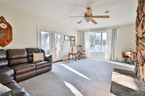 $249,500 | 21 Midway Avenue, Cottage Hills, IL 62018