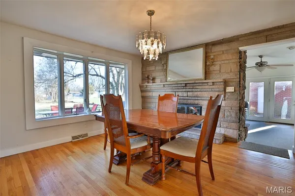 $249,500 | 21 Midway Avenue, Cottage Hills, IL 62018