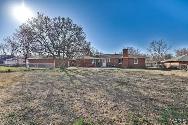 $249,500 | 21 Midway Avenue, Cottage Hills, IL 62018