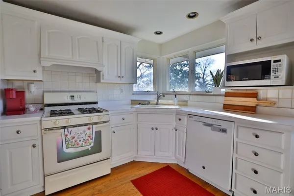 $249,500 | 21 Midway Avenue, Cottage Hills, IL 62018