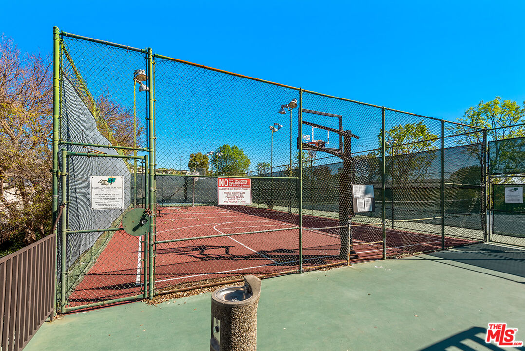 7742 Redlands Street, Unit D2040 Playa del Rey, CA 90293 - Photo 30 of 35