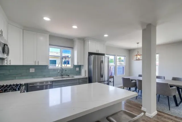 $1,129,900 | 3484 Armstrong Street, San Diego, CA 92111