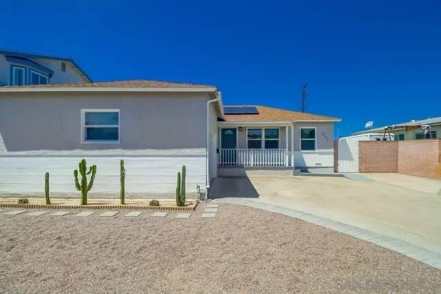 $1,129,900 | 3484 Armstrong Street, San Diego, CA 92111