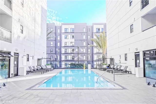 $5,000 | 1234 Wilshire Boulevard, Unit 612, Los Angeles, CA 90017