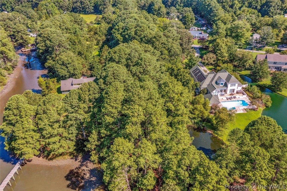 1239 Dare Road Yorktown, VA 23692 - Photo 8 of 11 Gallery Image 8