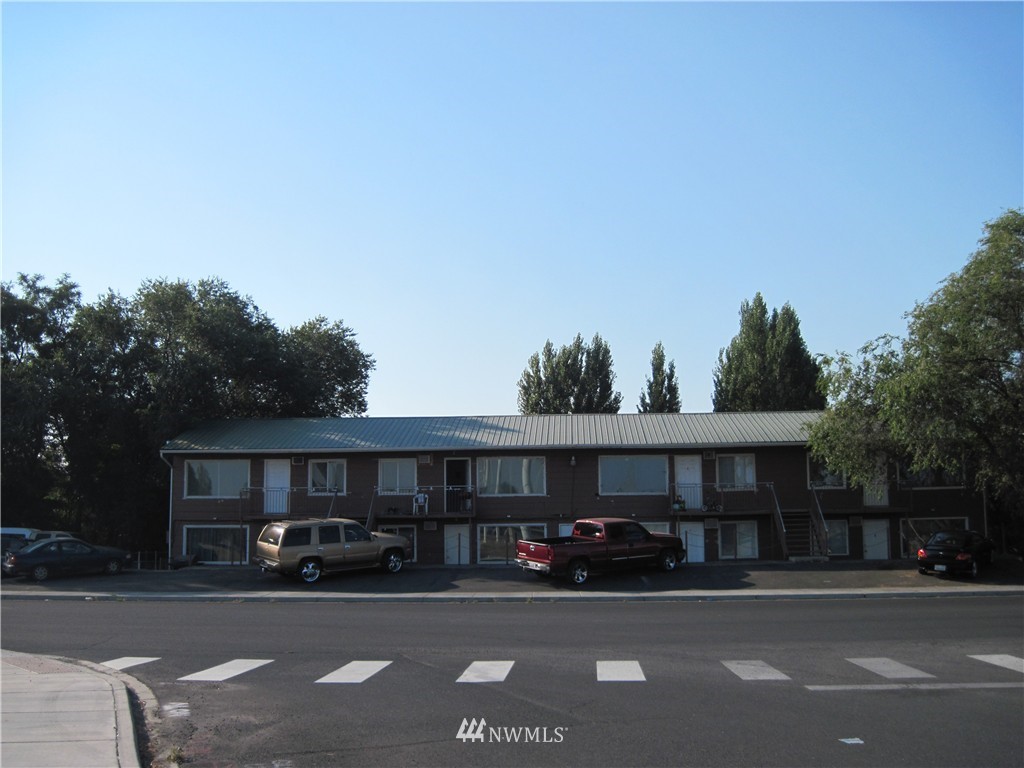 7895 Valley Road Northeast Moses Lake, WA 98837 - Photo 1 of 24 Gallery Image 1