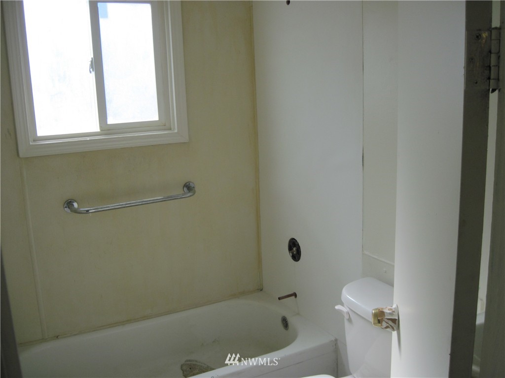 7895 Valley Road Northeast Moses Lake, WA 98837 - Photo 10 of 24 Gallery Image 10