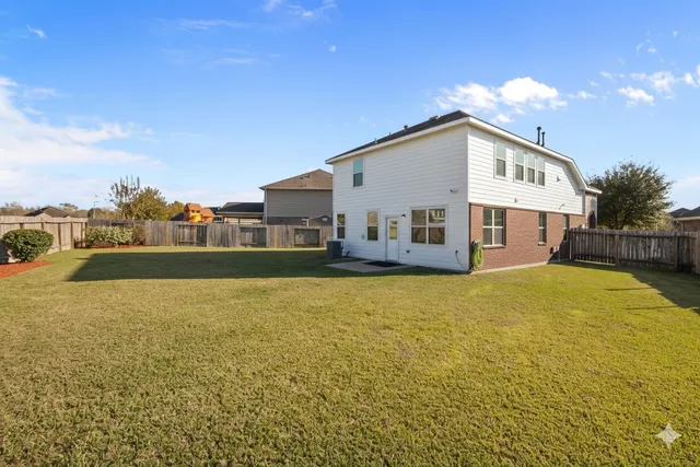 $310,000 | 3070 Persimmon Valley Lane, Dickinson, TX 77539