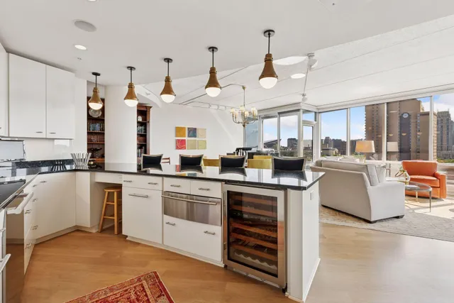 $1,149,000 | 45 University Avenue Southeast, Unit 904, Minneapolis, MN 55414